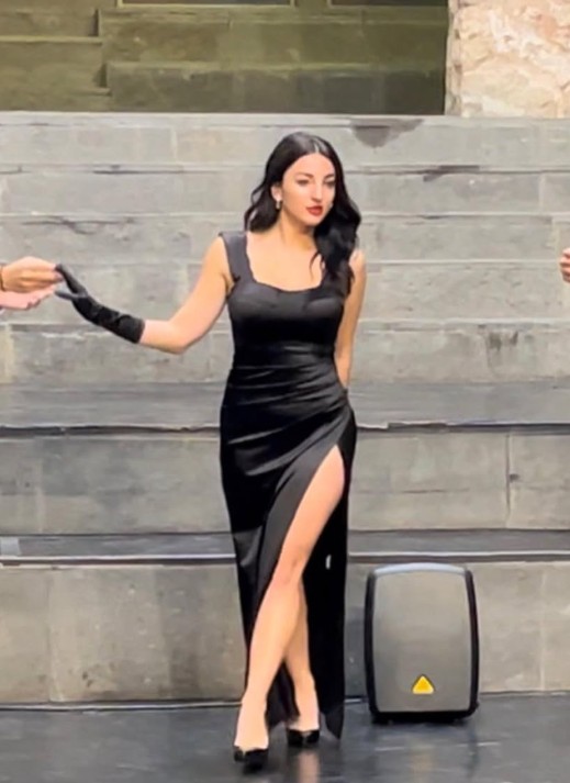 Η Γη της Ελιάς Κατερίνα Μπαξεβανάκη: Η Μυρτώ & το Βιογραφικό