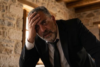 Η Γη της Ελιάς τι θα δούμε: Η διαθήκη του Δημοσθένη και η εκδίκηση της Ασπασίας