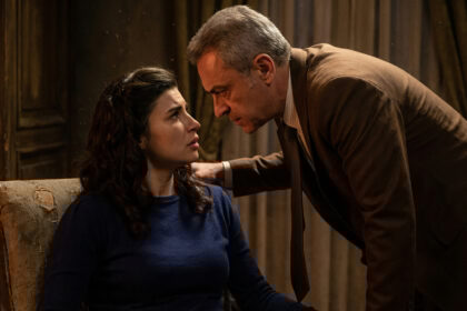 Άγιος έρωτας Χλόη: Δίλημμα & παγίδες στο Μαύρο Λιθάρι