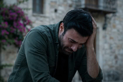 Η Γη της Ελιάς: Κόλαση για τον Στέφανο & Νεκρός ο Βαγιάκος – Όλες οι ανατροπές!