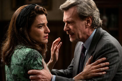 Το σπίτι δίπλα στο ποτάμι Μελισσάνθη: Μαχαίρωμα Σοκ στον Άγγελο