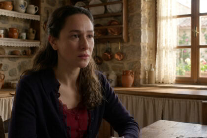 Άγιος έρωτας αύριο 17/3: Η Σοφία στην κλινική, τα παράνομα φορτία και η εκδίκηση της Δέσποινας!