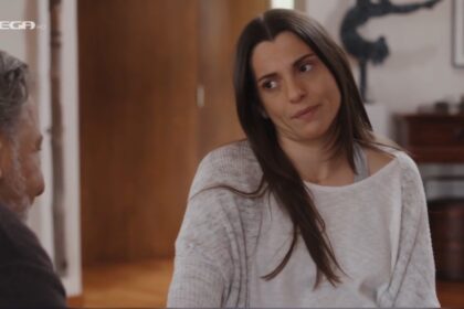 Η Γη της Ελιάς: Ο Κωνσταντίνος σέρνει την Ισμήνη στον ψυχίατρο και καταρρέει στην αγκαλιά της Φρύνης!