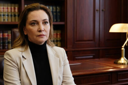 Να μ’ αγαπάς αύριο 28/4: Η Ζωή μαθαίνει την αλήθεια για τον Λευτέρη, ο Θεόφιλος καταρρέει και ο Μιχάλης παίζει με τη φωτιά!