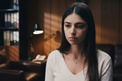 Η Γη της Ελιάς επεισόδια: Ο Στέφανος ζητά παιδί από τη Βασιλική και η Χριστιάνα «ξερνάει» δηλητήριο στον Μιχάλη!