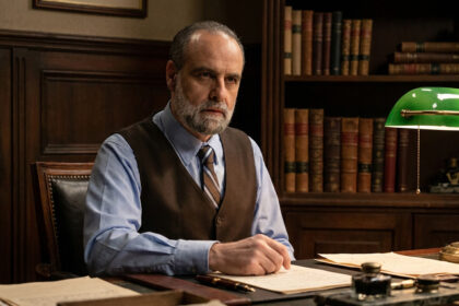 Άγιος έρωτας spoiler: Ο εγκλεισμός του Παύλου στο ψυχιατρείο, οι παραισθήσεις και το απόλυτο τέλος!