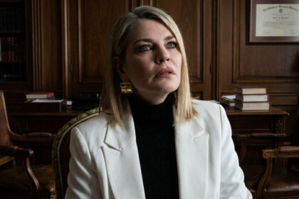 Να μ’ αγαπάς επεισόδια: Η Σοφία και ο Μιχάλης στη φυλακή – Η σατανική παγίδα του λογιστή που τους διέλυσε!