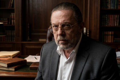 Να μ’ αγαπάς spoiler: Ο Θεόφιλος κάνει πρόταση γάμου στη Βέρα και «σπάει» τα δεσμά με την οικογένειά του!