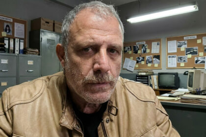 Μπλέ Ώρες: Η Ελένη και ο Σταύρος κρύβουν φωτιά στην Τσαγκαράδα